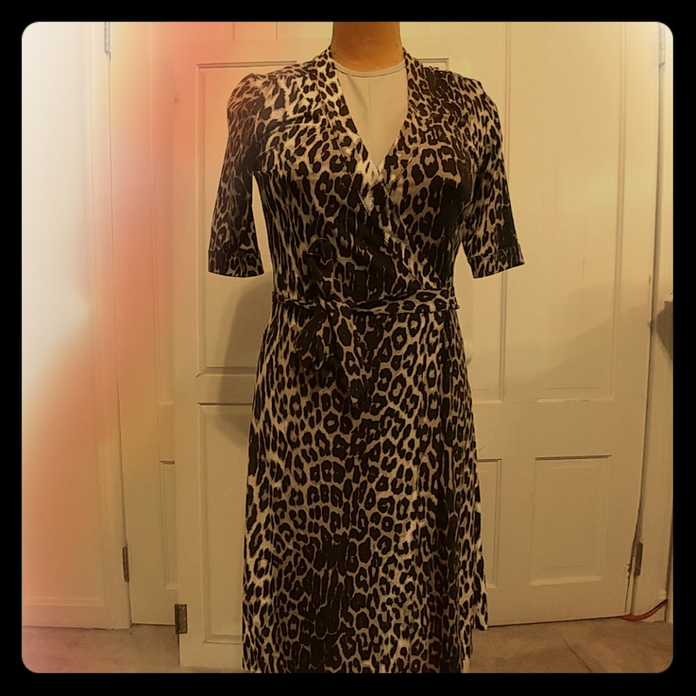 Tahari Leopard Print Wrap Dress Size Sm